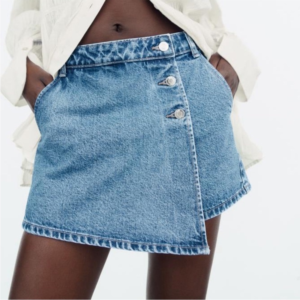 Zara Denim Asymmetrical Skort / Size XS